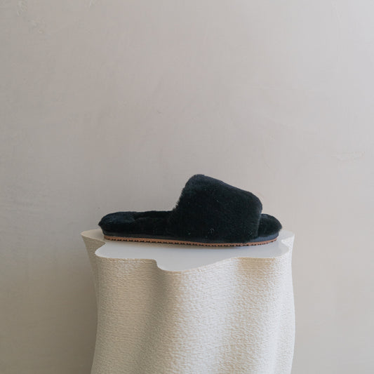 Slide Cloud Slippers 100% Sheepskin - Black