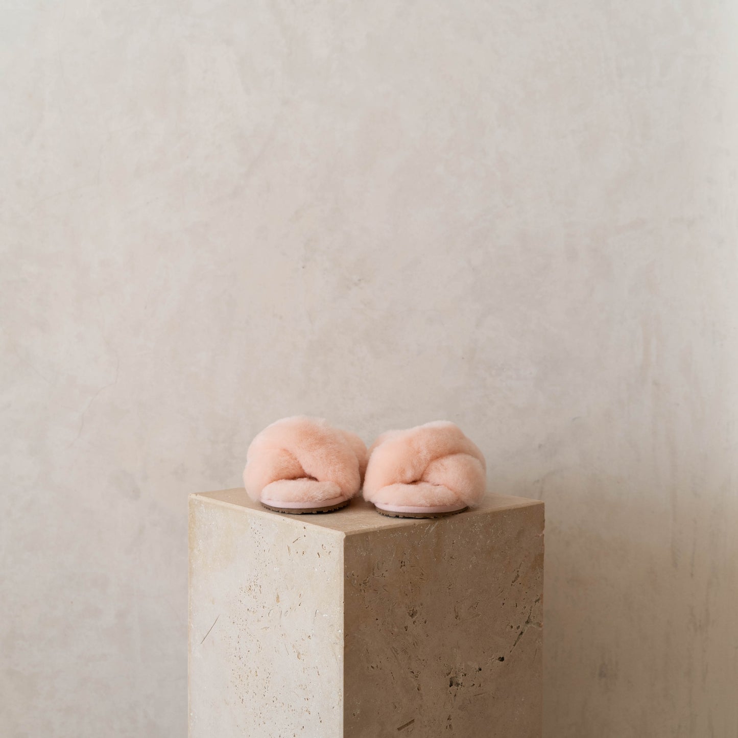 Cloud Slippers 100% Sheepskin - Baby Pink